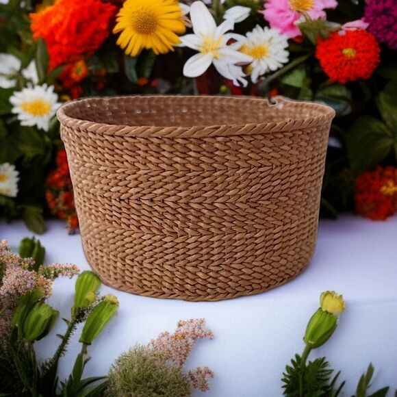 Vintage MINI Sweet Grass Basket Finely Woven Round Trinkets Bohemian Natural - Picture 10 of 15